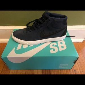 New in box Nike SB Bruin HI